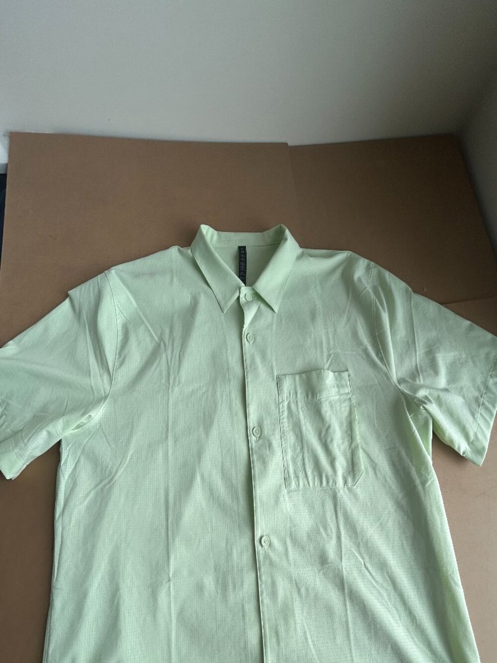 1 XXL mens summer button down short sleeve shirt brand new never worn
